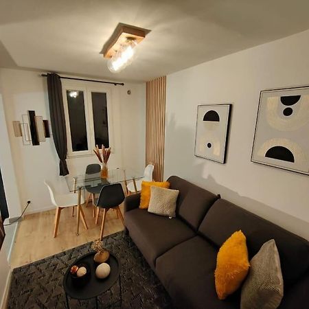 Joli Appartement Au Pied Du Tramway Bezons Exteriér fotografie