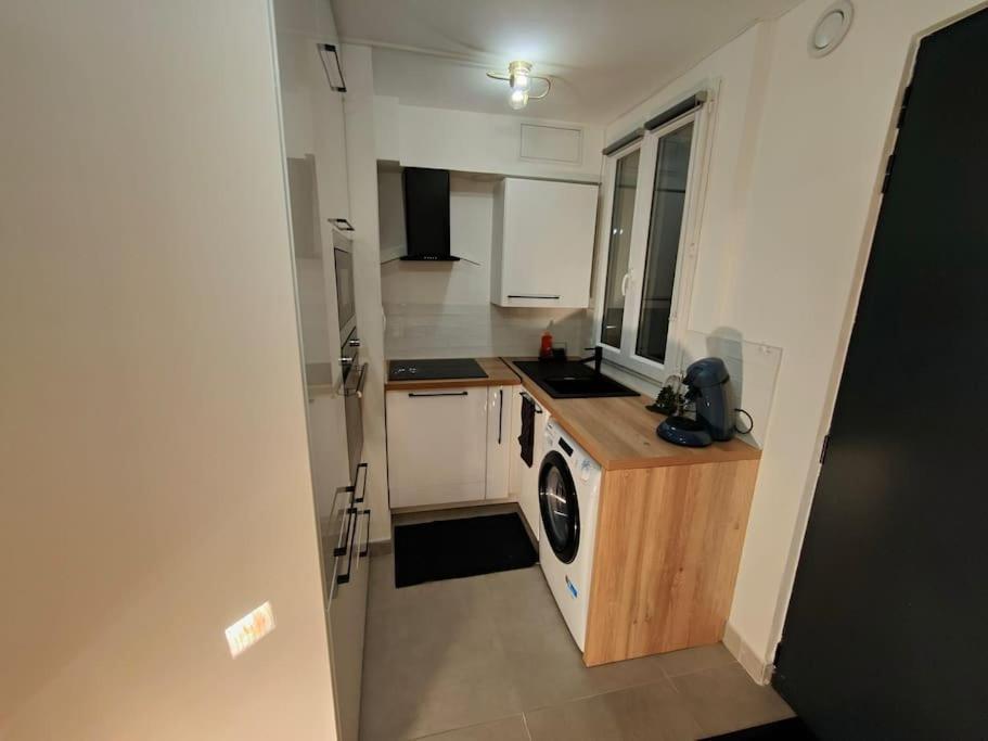 Joli Appartement Au Pied Du Tramway Bezons Exteriér fotografie