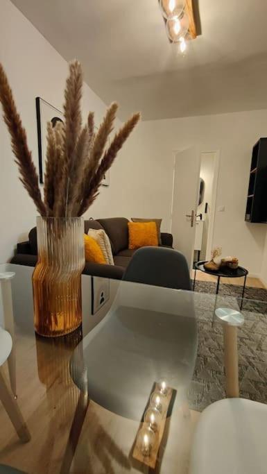 Joli Appartement Au Pied Du Tramway Bezons Exteriér fotografie